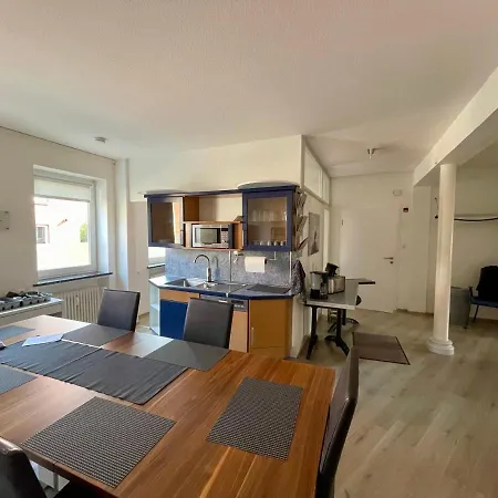 Monteurzimmer Homestay *